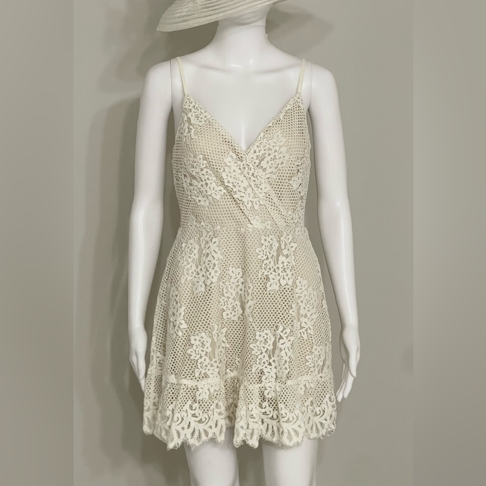 Speechless A Line Nude Ivory Surplice Floral Lace Mini Dress Junior Size M